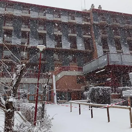埃文尼亚蒙特阿尔巴酒店 酒店 3*